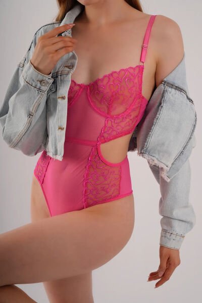 Balenli Dantelli Pembe Bodysuit