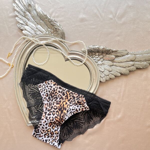Leoparlı Dantelli Bikini Model Külot