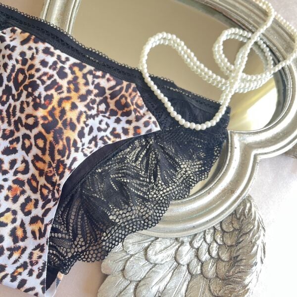 Leoparlı Dantelli Bikini Model Külot