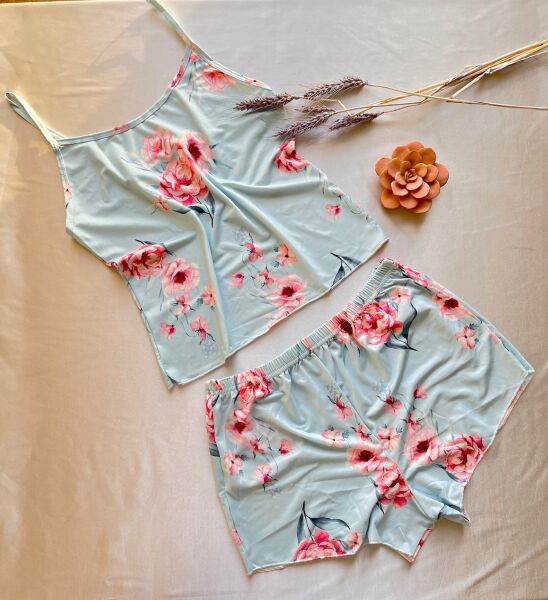 Likralı Şortlu Çiçekli Mavi Pijama Takımı