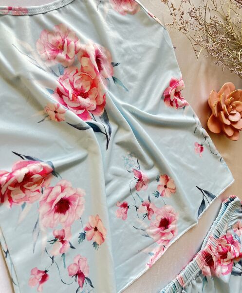 Likralı Şortlu Çiçekli Mavi Pijama Takımı
