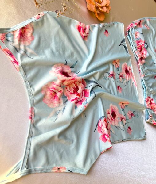 Likralı Şortlu Çiçekli Mavi Pijama Takımı