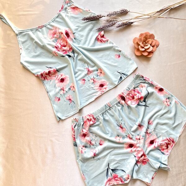 Likralı Şortlu Çiçekli Mavi Pijama Takımı