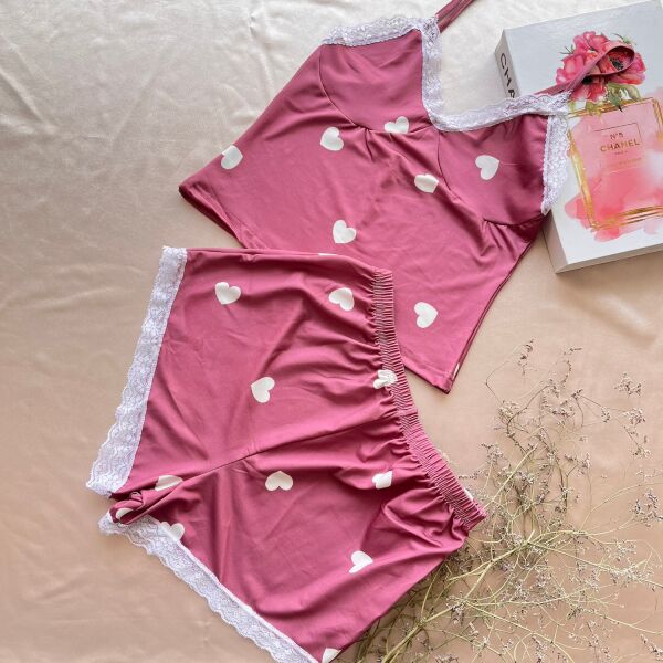 Likralı Şortlu Kalpli Dantel Kenarlı Pembe Pijama Takımı