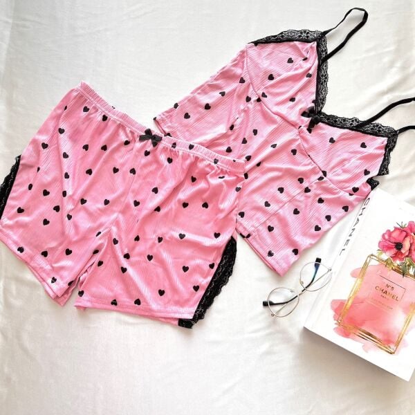 Likralı Şortlu Kalpli Dantelli Pembe Pijama Takımı