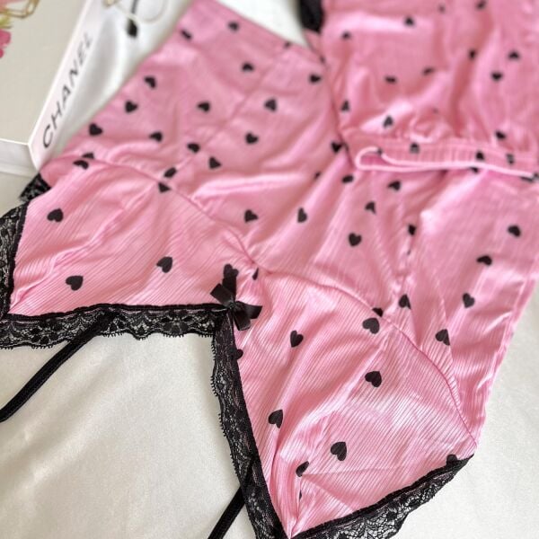 Likralı Şortlu Kalpli Dantelli Pembe Pijama Takımı
