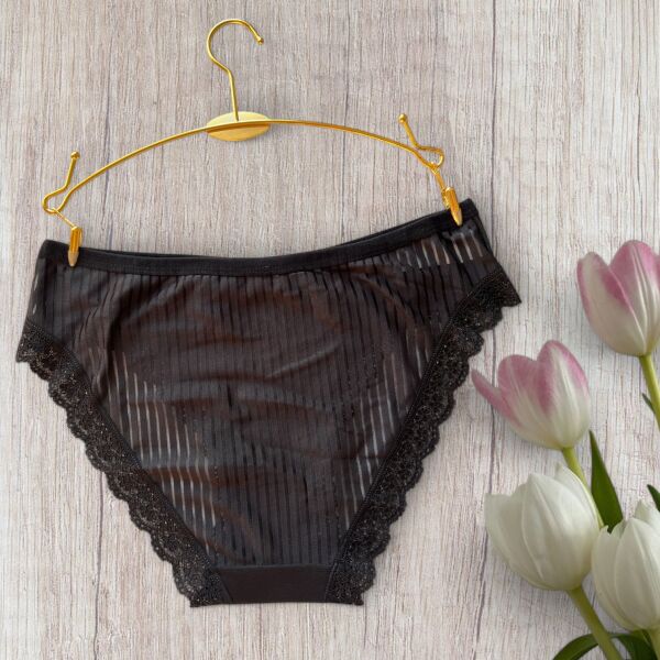 Tül Detaylı Siyah Slip Külot