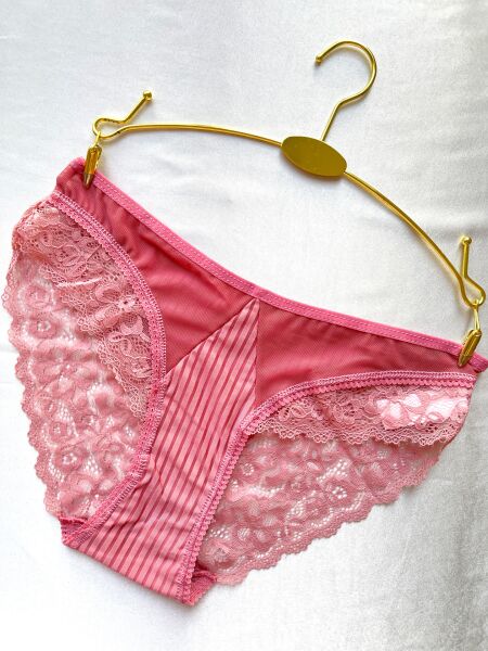 Dantelli Pembe Külot