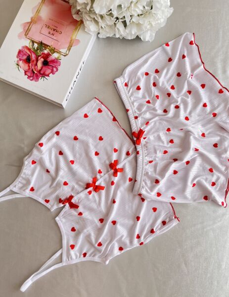 Likralı Şortlu Kalpli Beyaz Pijama Takımı