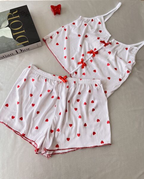 Likralı Şortlu Kalpli Beyaz Pijama Takımı